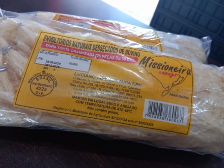 TRICONDI COMRCIO DE PRODUTOS ACESSRIOS E MQUINAS PARA FRIGORFICOS LTDA - Tripa bovina seca torta grampeada No calibre 46